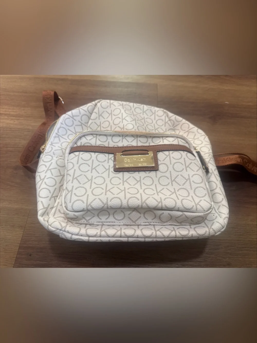 Calvin Klein Women's Backpack **BROKEN ZIPPER DISCOUNT**